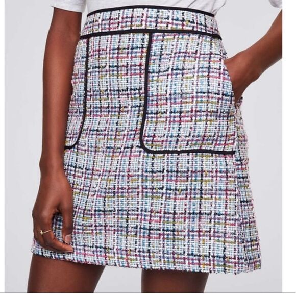 LOFT Tweed Plaid Patch Pockets Lined Academia Back Zip Shift Mini Skirt Size 2 - Picture 1 of 11